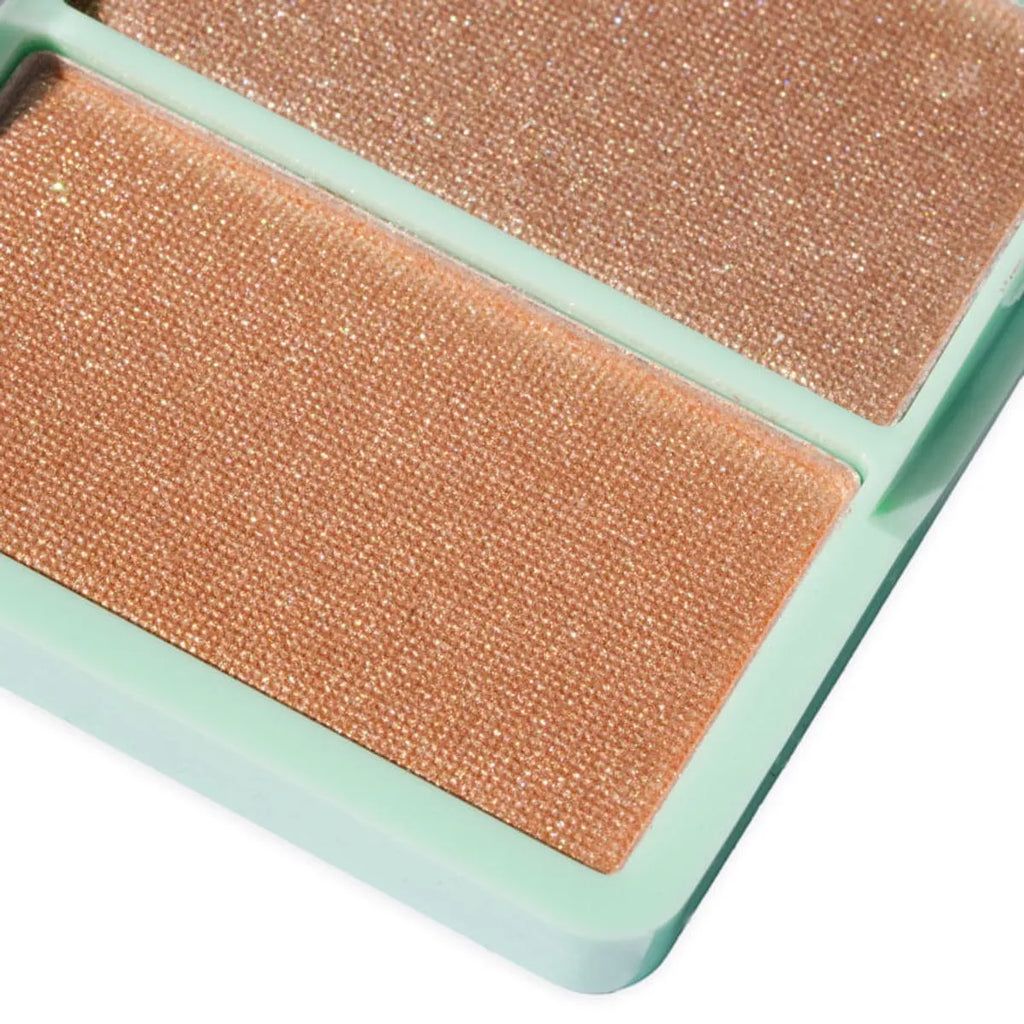 Iluminador en Trío Cloud Highlighter